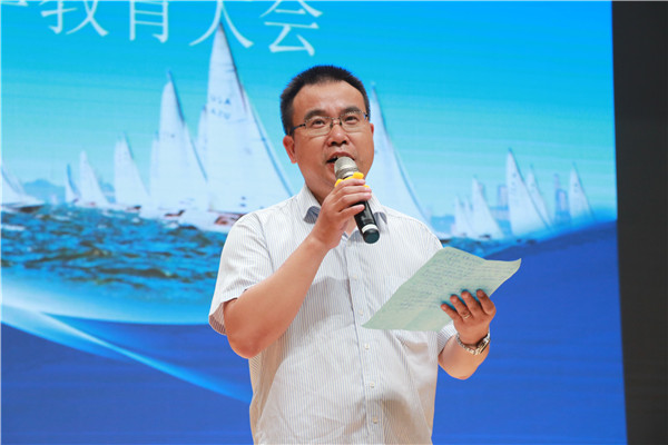 高一3班常立顺老师自我介绍.jpg