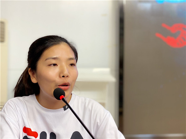03邓云珠老师分享教育心得.jpg