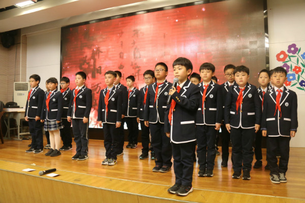 sannianjitongxuebiaoyanshilangsong銆妔haonianzhongguoshuo銆_.jpg