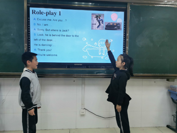 yinianjixueshengzhanshi.jpg
