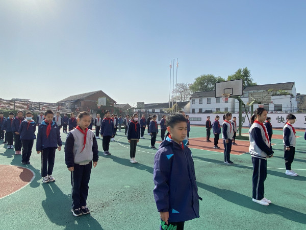 tu3 shengqiyishixianchang.jpg