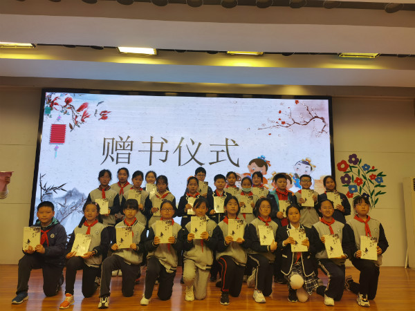 9 wunianjixueshengyuxinshu銆奾anziqibing銆媓eying.jpg