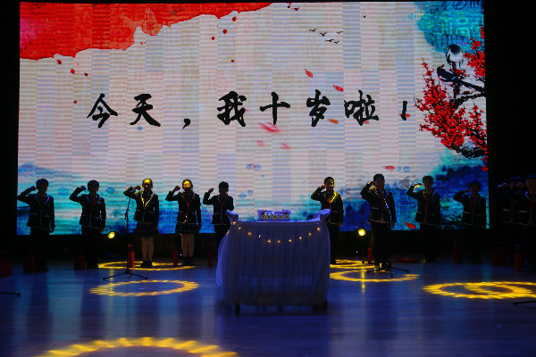 22tongxuemenxuanshixianchang.jpg