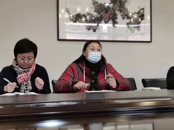 南门街学工处主任张蕊发言.jpg
