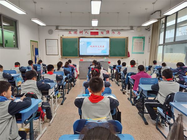 图1 三年级比赛现场1.jpg