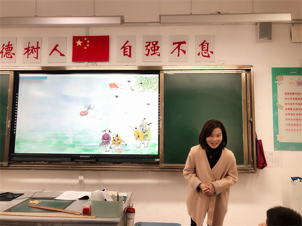 1郑老师在上课(1).jpg