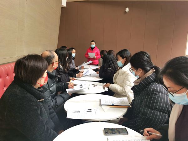 徐渭清老师进行指导.jpg
