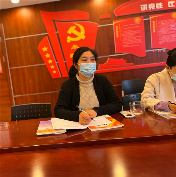 顾翠霞老师发言.jpg