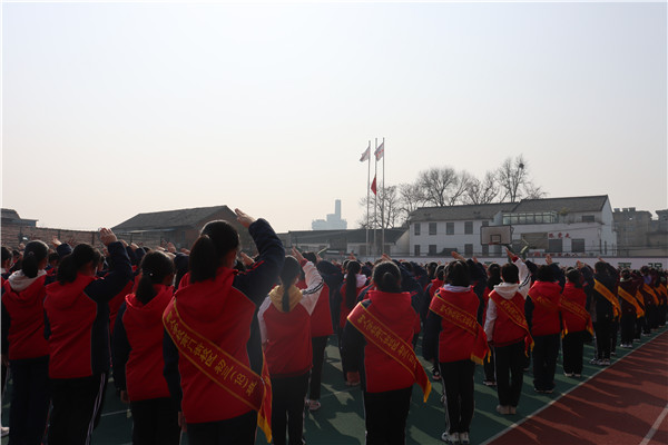 升旗.JPG