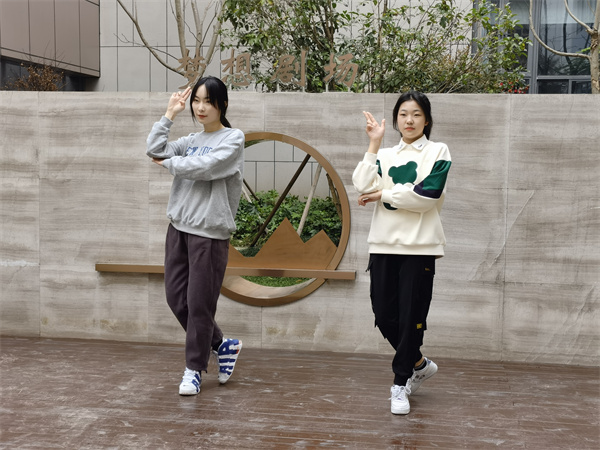 舞蹈串烧3.jpg