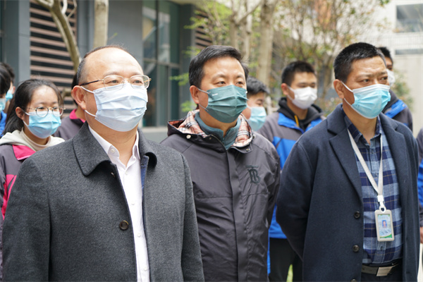 校领导莅临活动现场.jpg