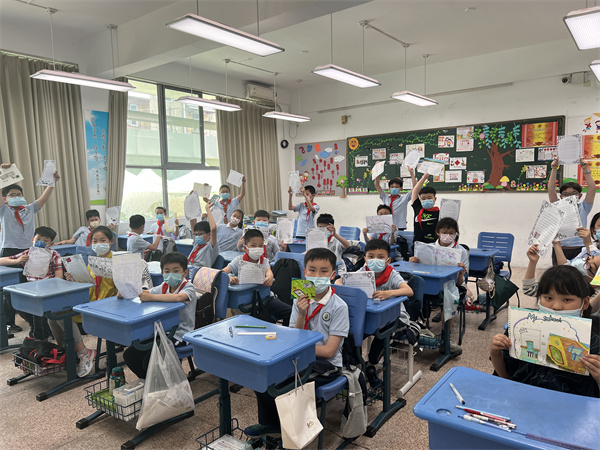 学生成果展示.jpg
