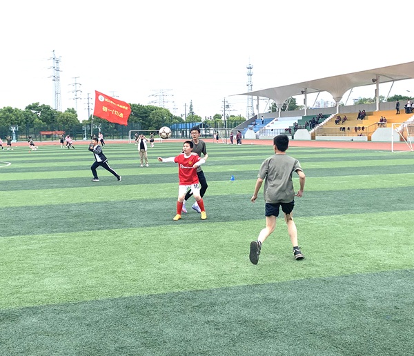 胸部停球.JPG