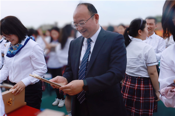 唐校1.jpg