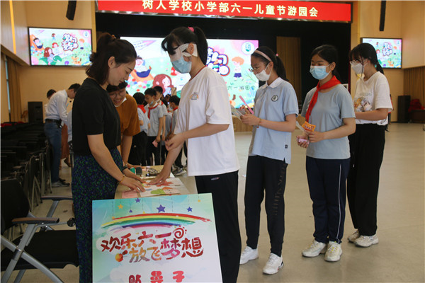 8 贴鼻子.jpg