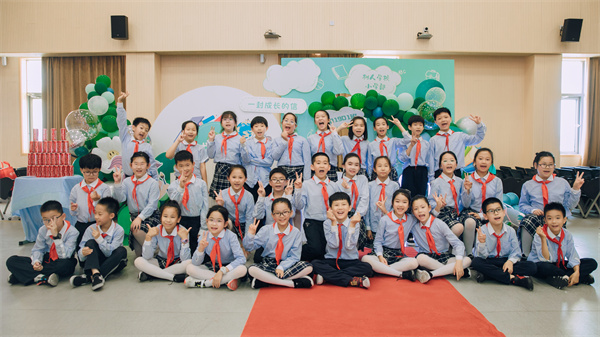 图10 集体照2.jpg