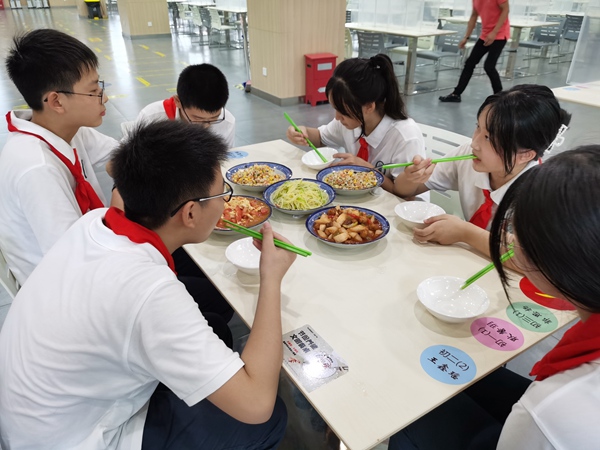 自己做的饭菜格外香.jpg