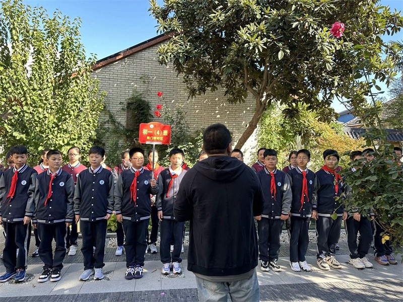 讲解.jpg