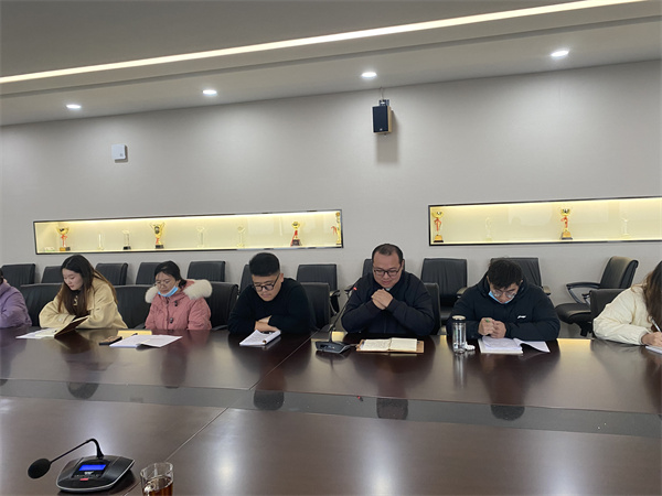新聘青年教师发言.jpg