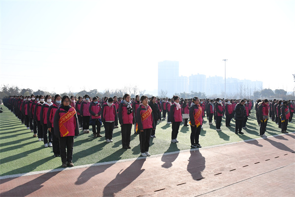 6. 全体学生列队.jpg