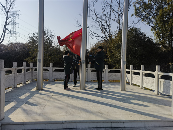 4. 升旗手和护旗手.jpg