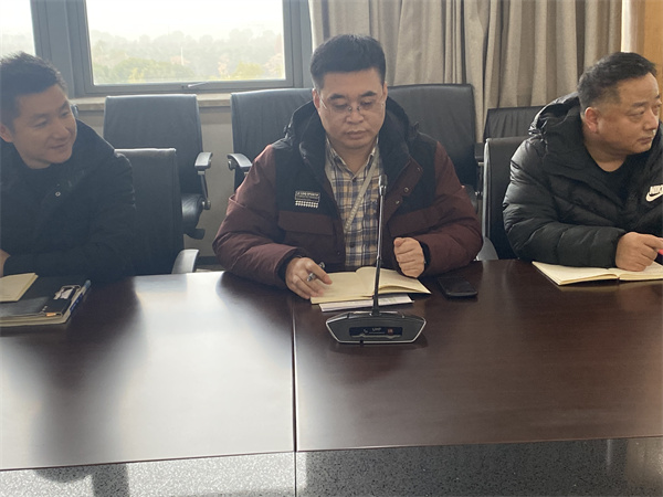 教务处副主任陈瑞飞主持.jpg