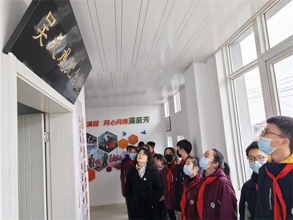 参观吴大观纪念馆.jpg