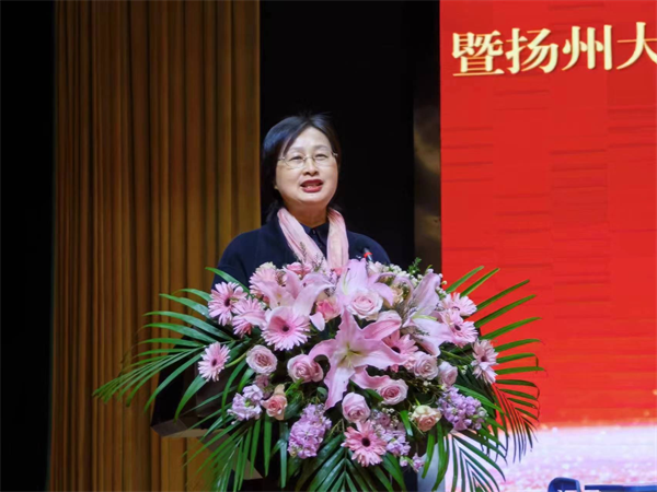 董爱华校长.png