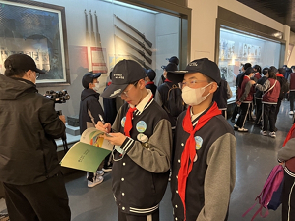 参观.jpg