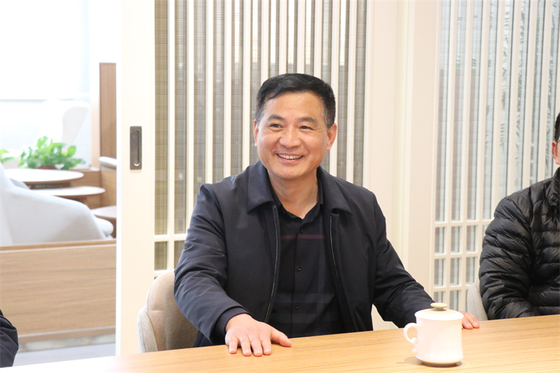 05凤栖湖校区校长朱云峰讲话.jpg