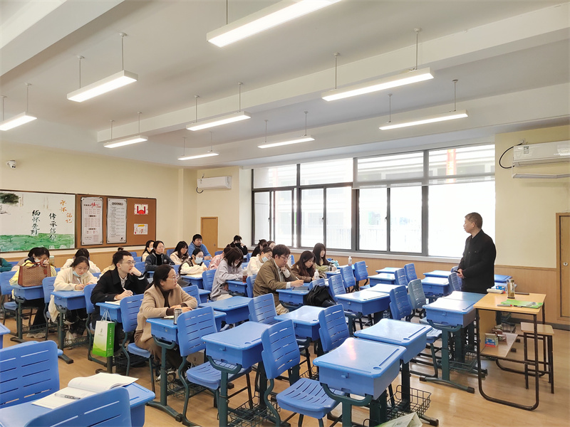 7 生物学科蒋选荣校长讲座.jpg