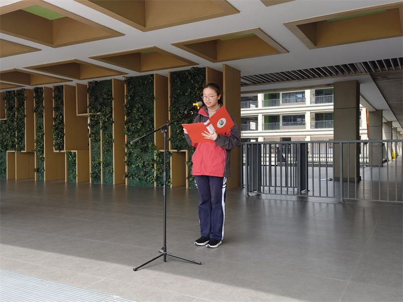 国旗下演讲.jpg