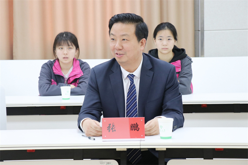 张鹏副校长讲话.jpg