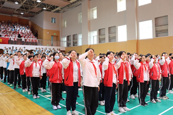 学生宣誓 (2).JPG