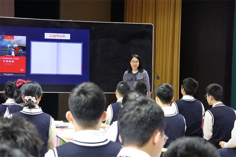 吴悦老师授课瞬间.JPG