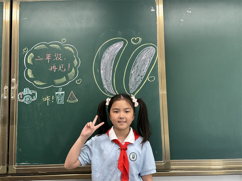 三年级学生的欢迎仪式.jpg