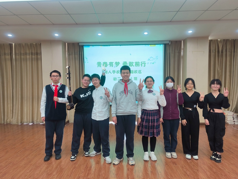 演员合照.jpg
