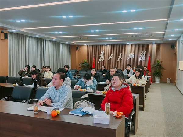 全体与会教师.jpg