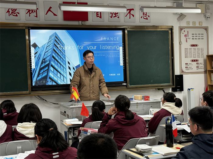 3.15模拟联合国IMG_3586.jpg