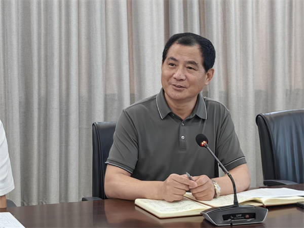 凤栖湖校区校长朱云峰讲话.jpg