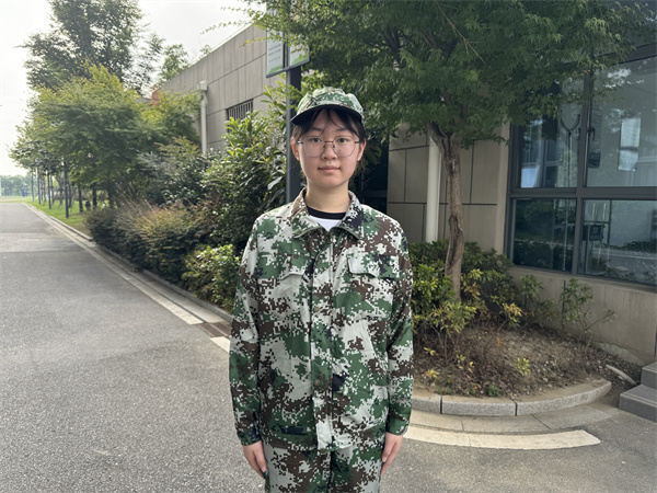 高一4班陈雅雯.jpg