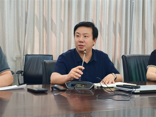 张鹏副校长讲话.jpg