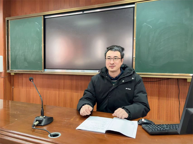孙老师评课.jpg