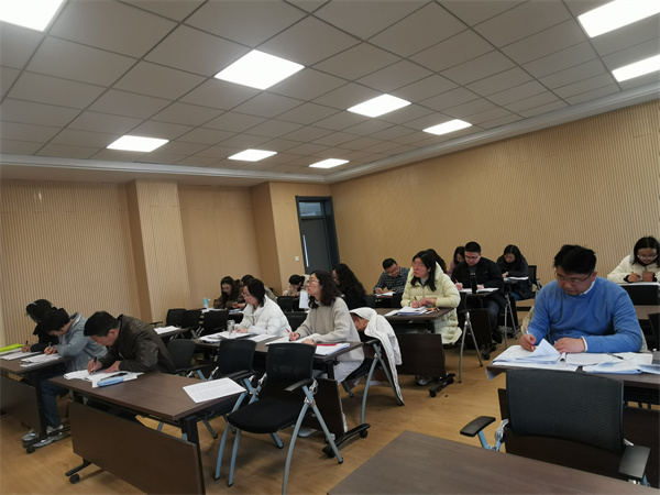英语组试卷讲评课听课现场.jpg