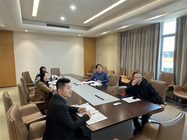 化学组.jpg
