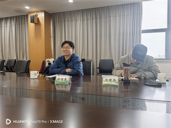 数学组课题申报专家指导会.jpg
