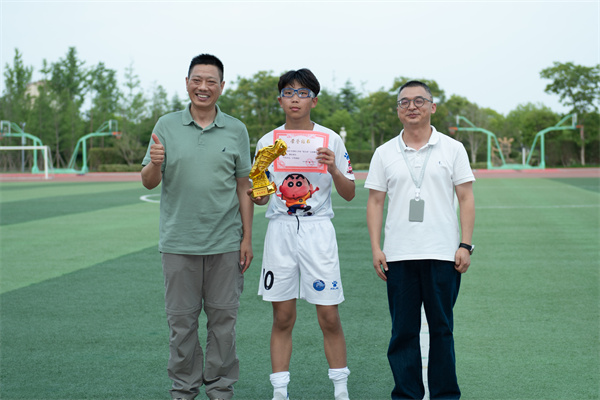 高一1班陈昊 最佳射手.jpg