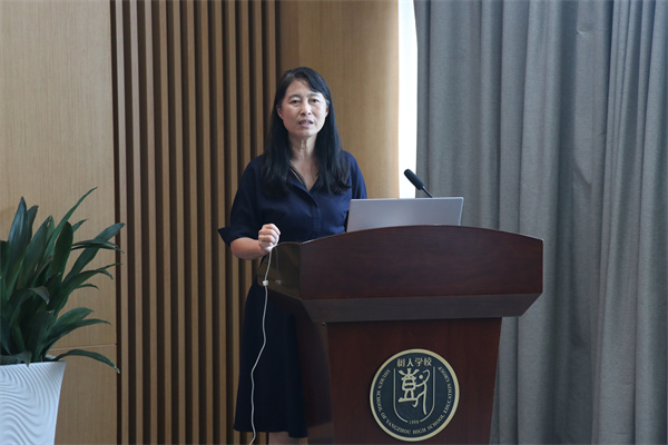 广州大学副院长李文翎教授讲话.jpg