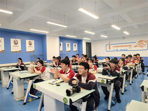 全体学生会成员参会.jpg