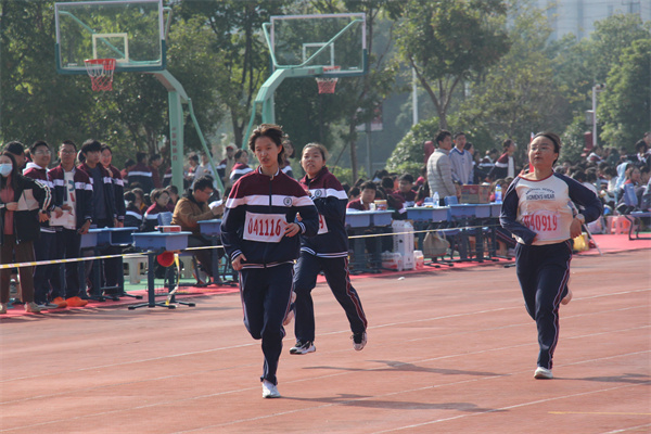 IMG_2115.jpg IMG_2115.jpg